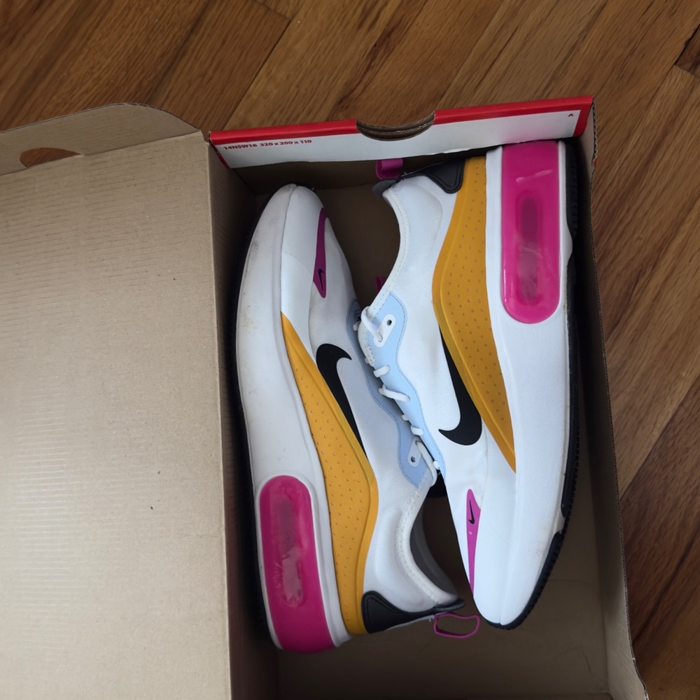 NIKE AIRMAX DIA